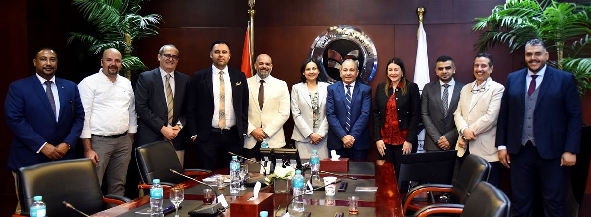 لقاء رئيس هيئة الاستمار مع وفد شركة بورنا الكندية