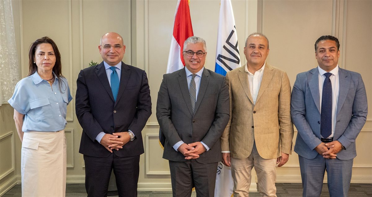 توقيع عقد مشروع أورسا التركية للمنسوجات بالقنطرة غرب