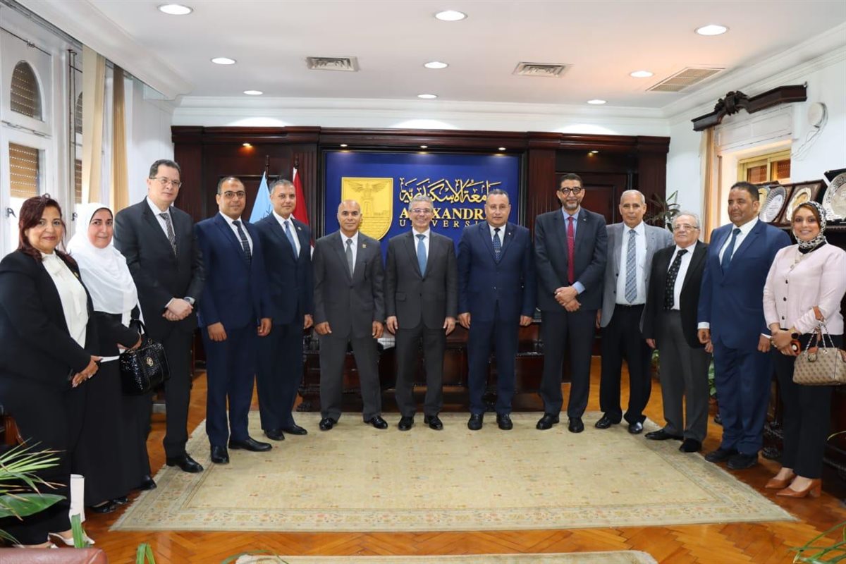 تعاون بين مصلحة الجمارك وجامعة الإسكندرية