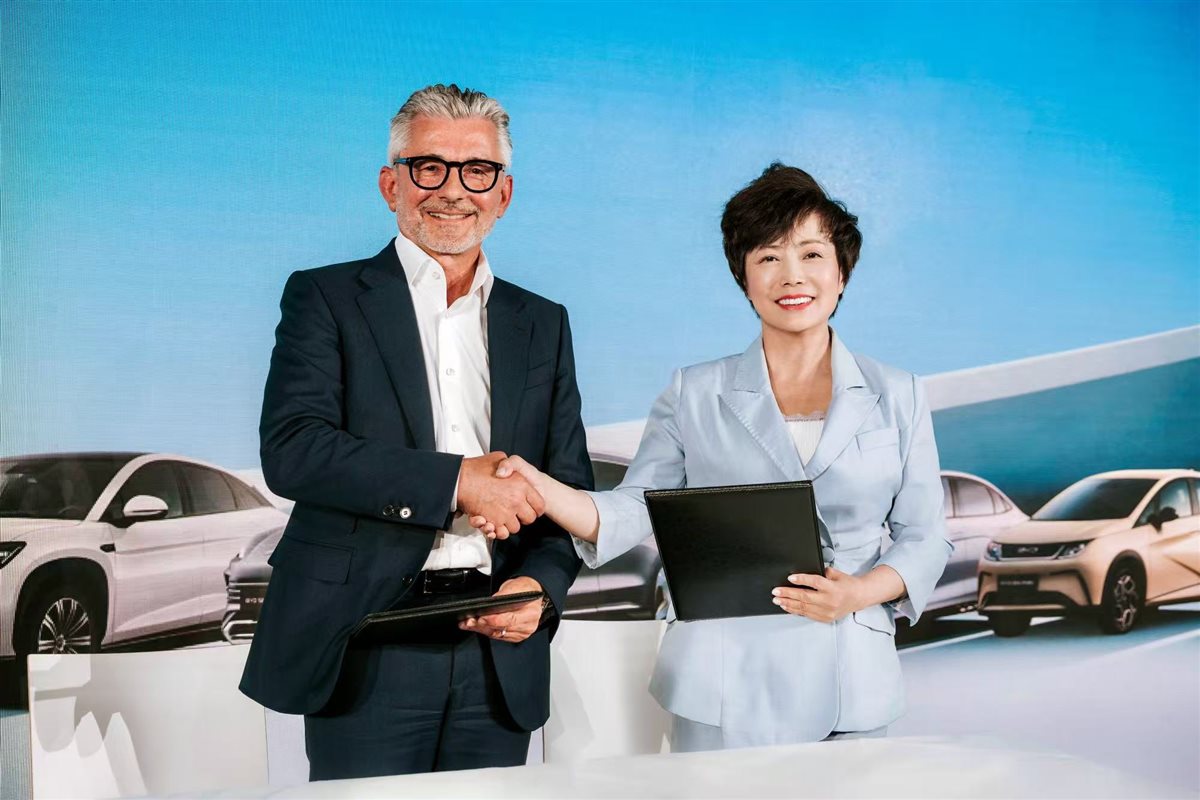 شراكة استراتيجية بين BYD وفوست ألبين