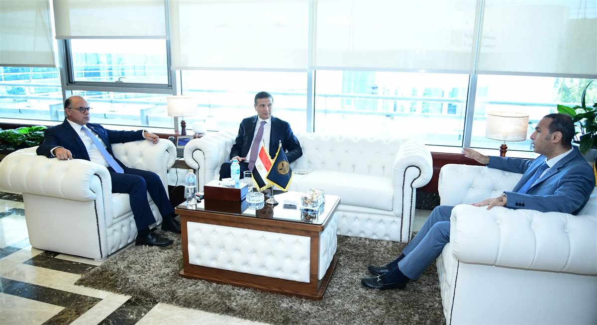 وزير الزراعة مع رئيس الرقابة المالية