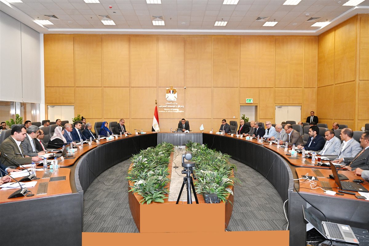 وزير الإسكان
