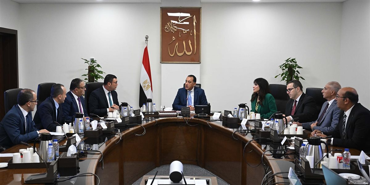 اجتماع رئيس الوزراء اليوم