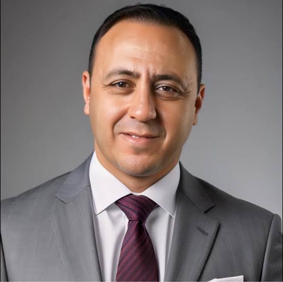 مينا رفيق الخبير الاقتصادي 