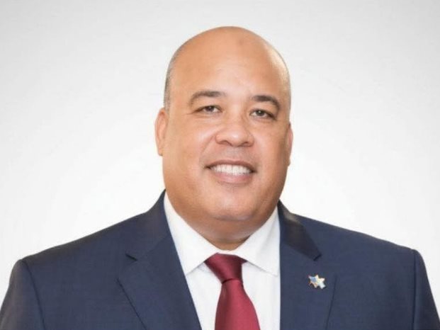 أيمن العشري رئيس غرفة القاهرة