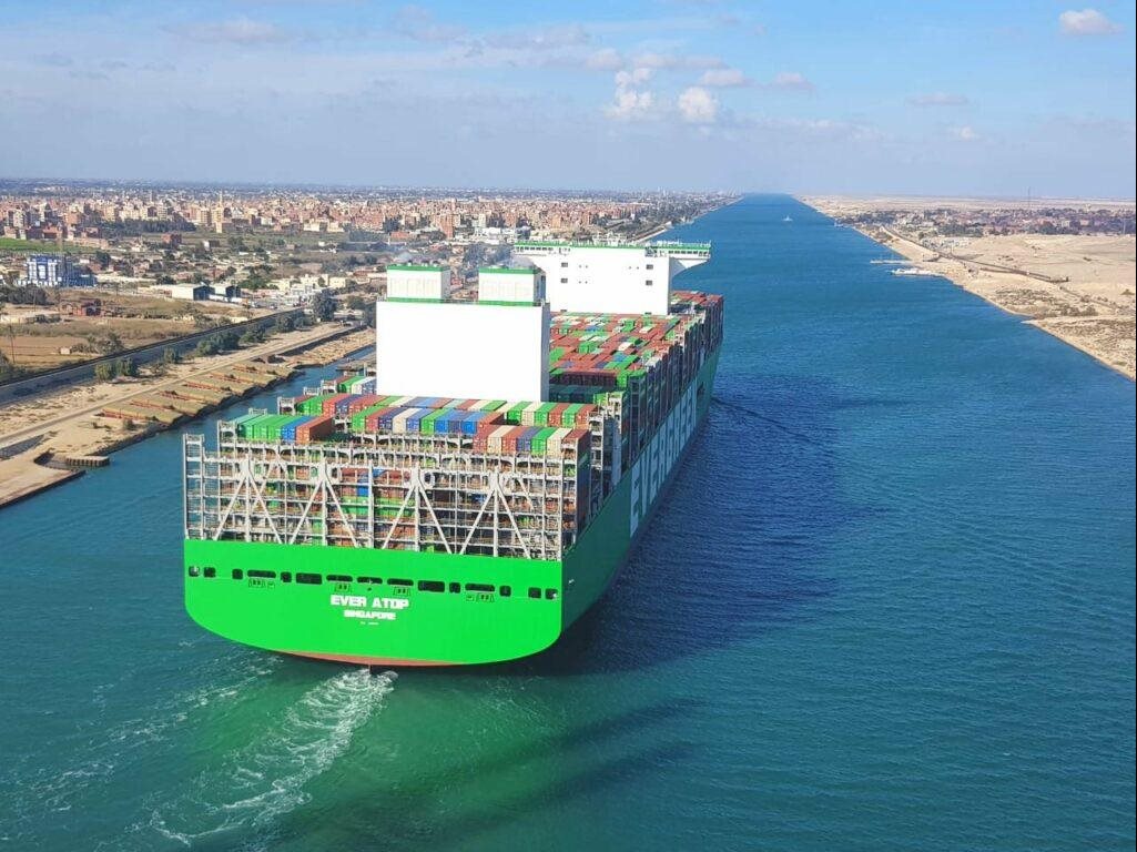 قناة السويس