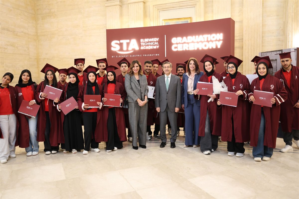 حفل  خريجي أكاديمية السويدي 