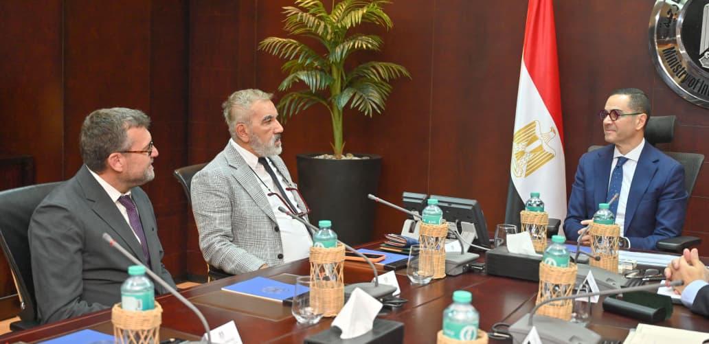 شركة تركية تضخ 70 مليون دولار لإنشاء &nbsp;مصنع جوارب في مصر