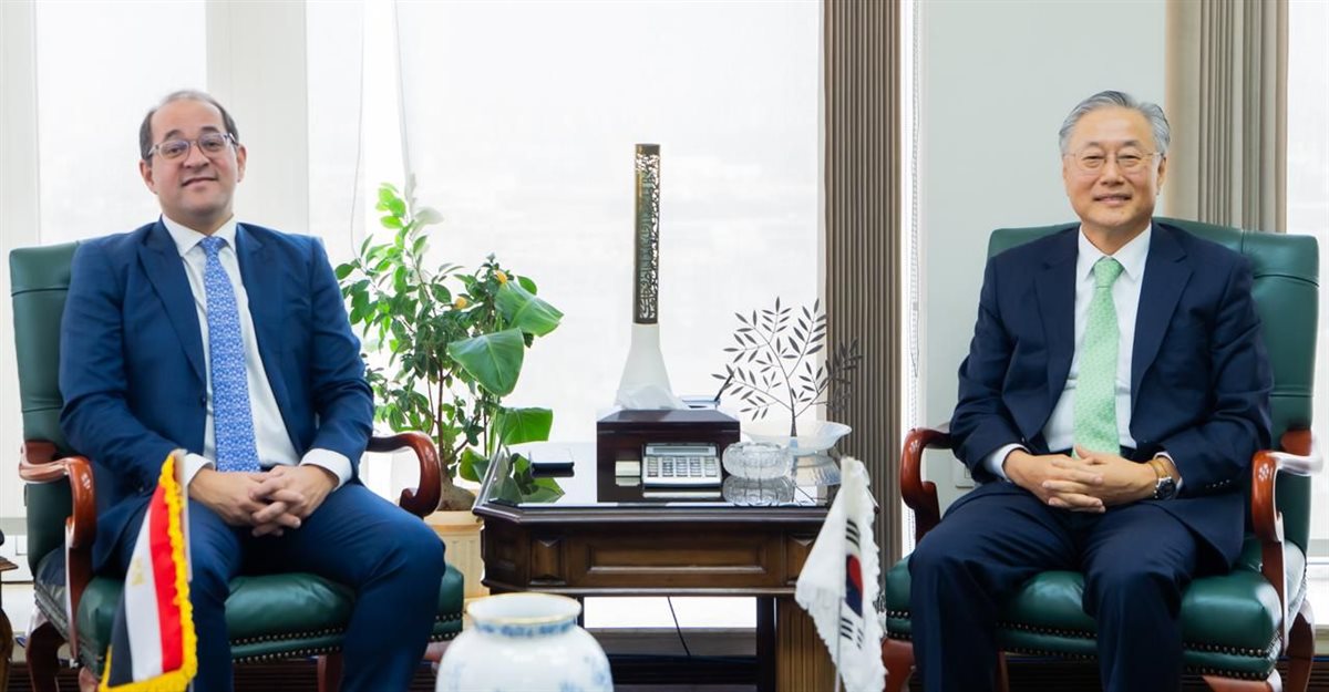 وزير المالية يلتقي سفير كوريا الجنوبية بالقاهرة