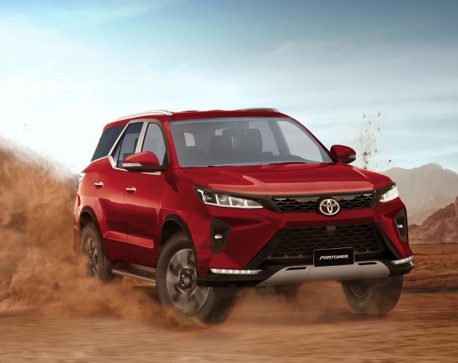مواصفات وسعر تويوتا فورتشنر