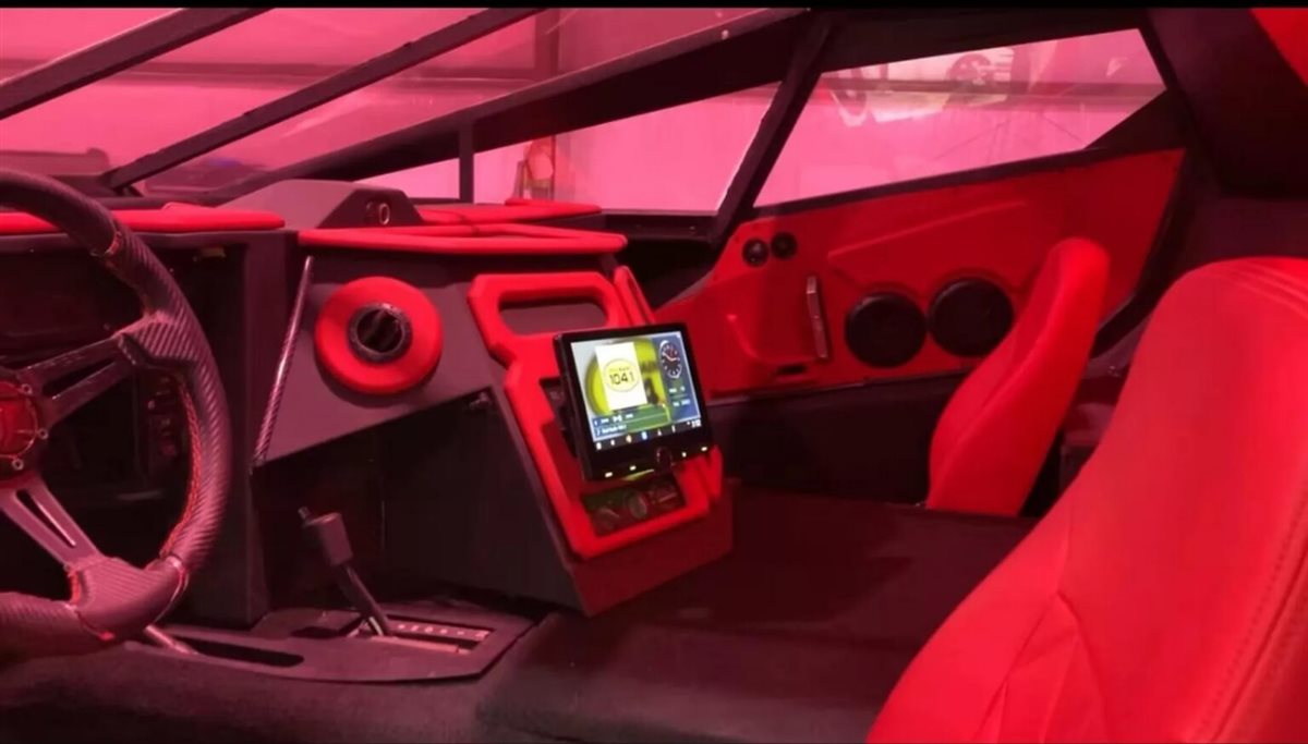 التجهيزات الداخلية لـ همر اتش 1