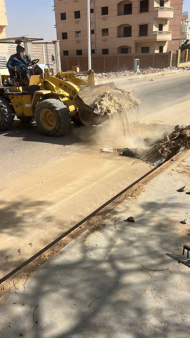 أعمال تطوير الطرق بمدينة الشروق