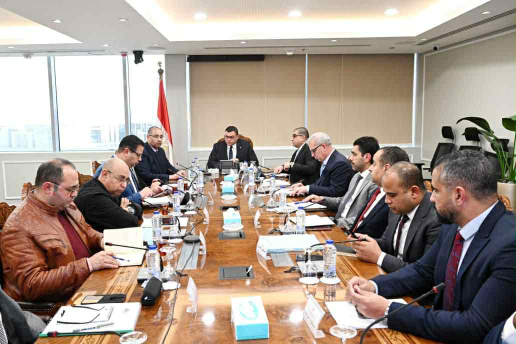 وزير الإسكان&nbsp;