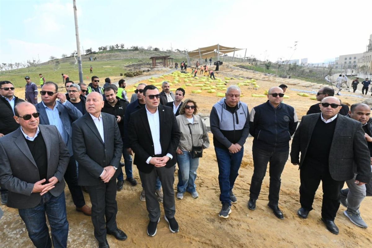 وزير الاسكان ومحافظ القاهرة