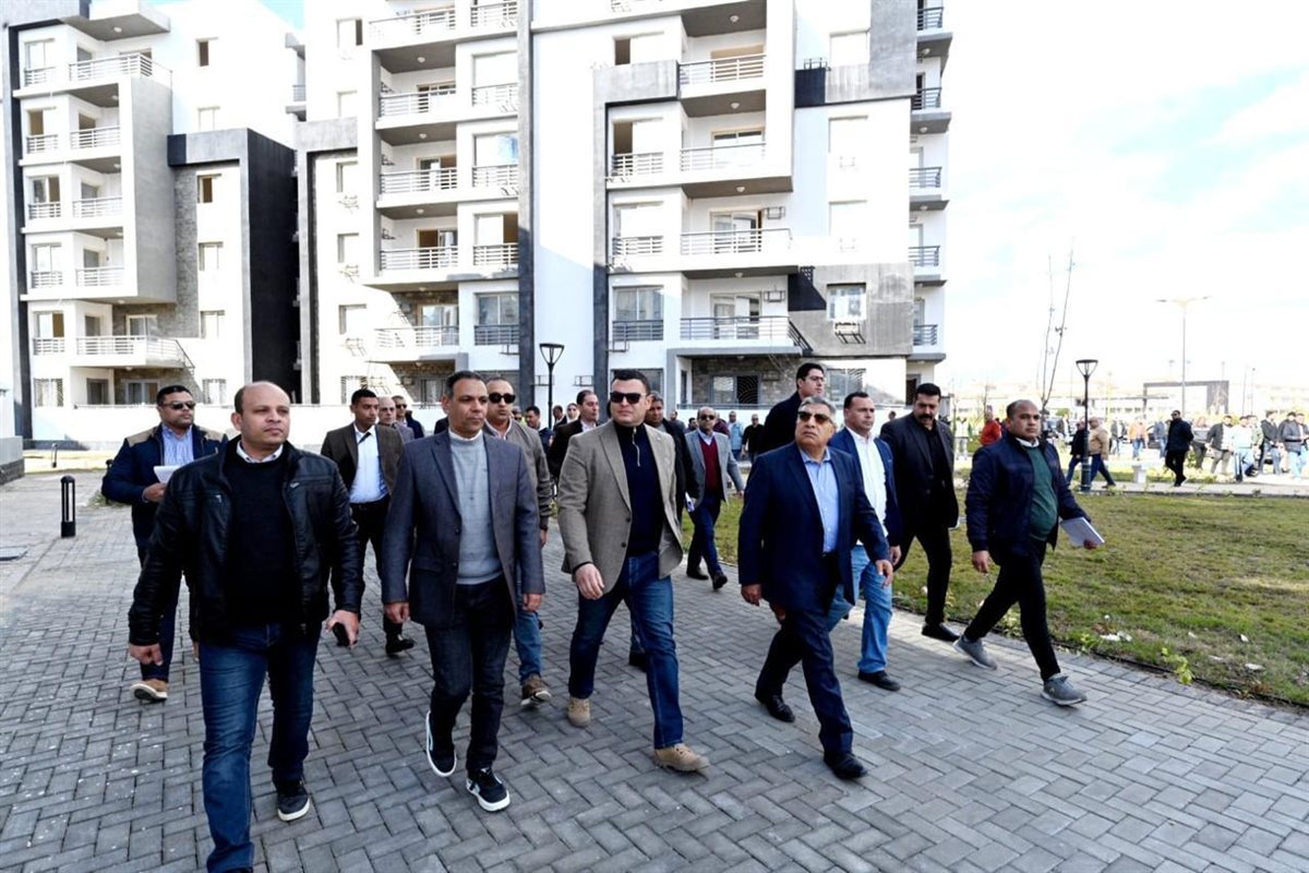 وزير الاسكان يتفقد مدينة المنصورة الجديدة