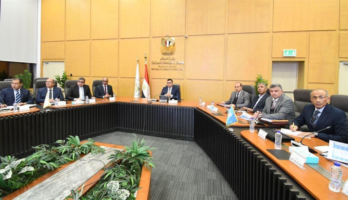 شريف الشريني وزير الاسكان