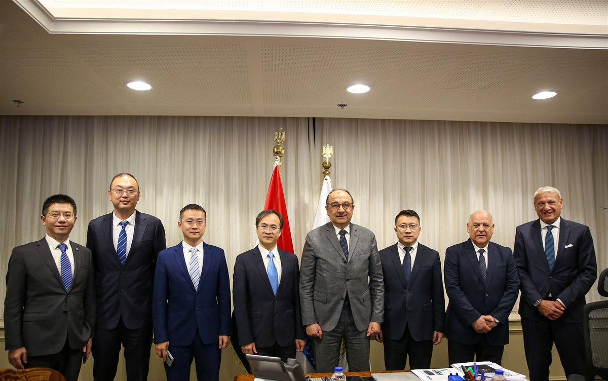 اجتماع قطاع الاعمال وشركة النصر