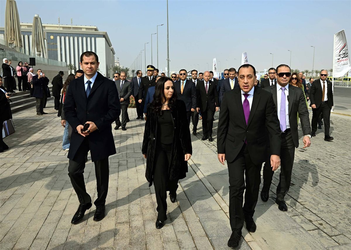 رئيس الوزراء يشهد إطلاق المبادرة الرئاسية أبواب الخير