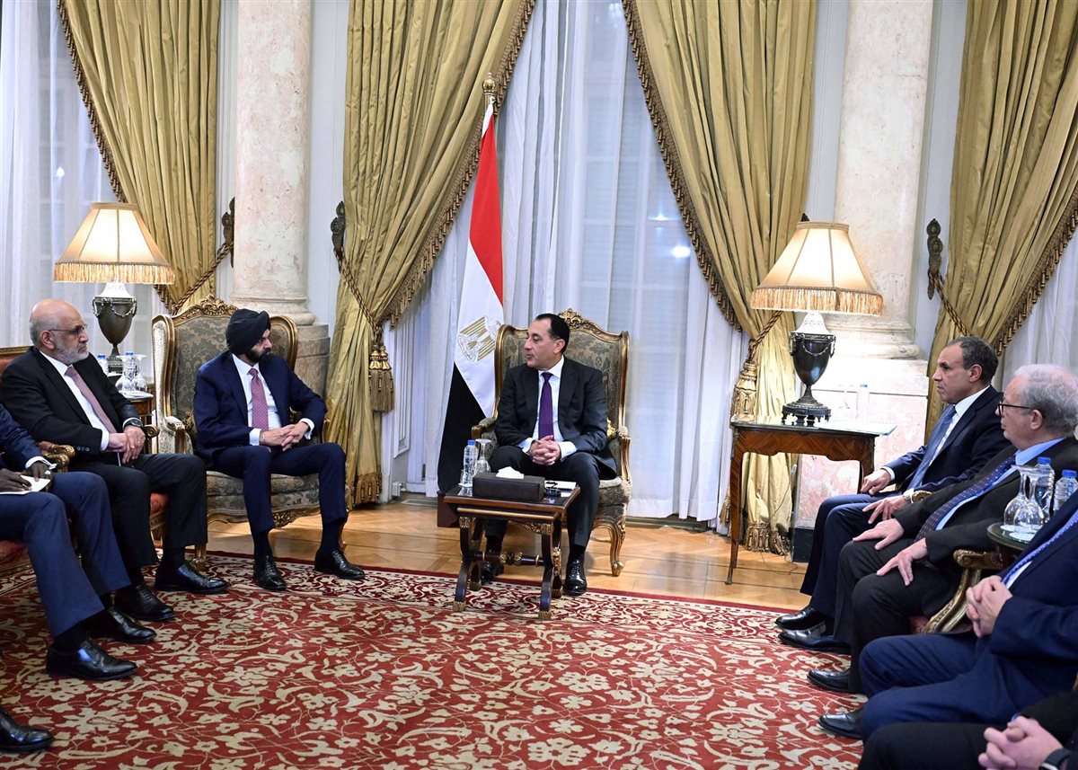 لقاء رئيس الوزراء ومجموعة البنك الدولي