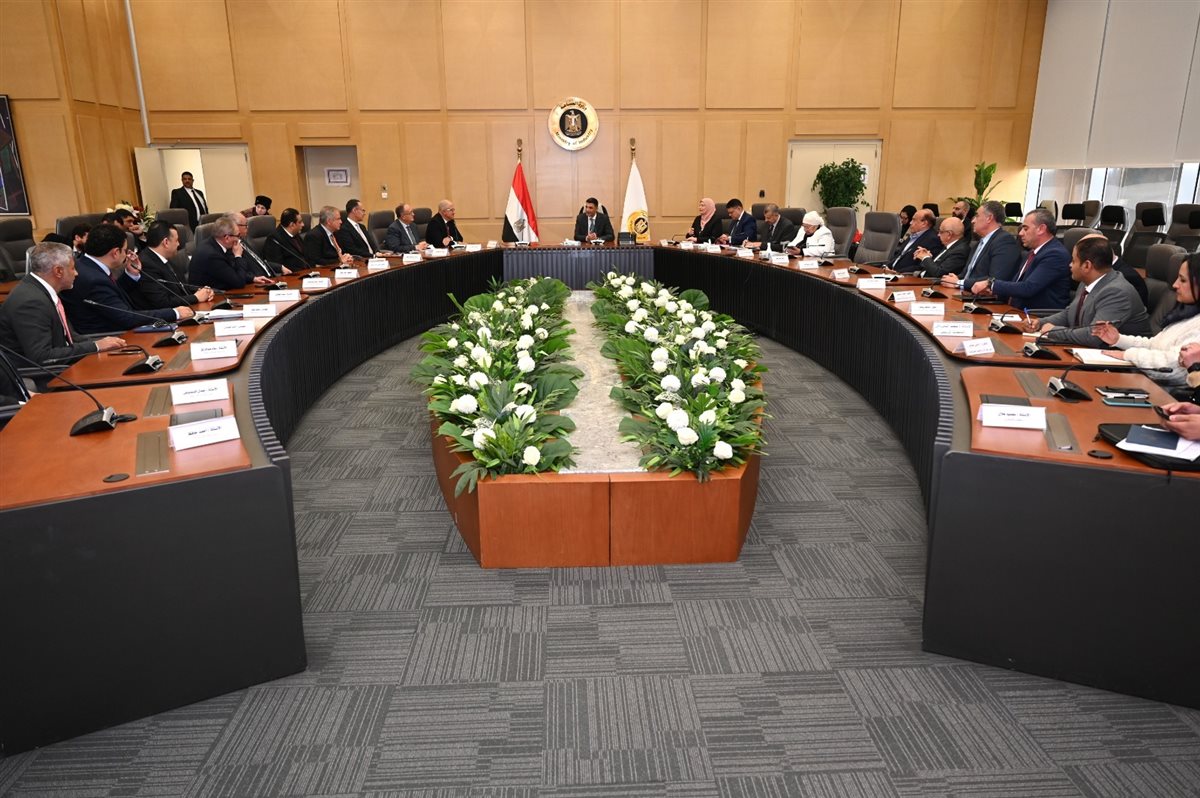 وزير الصناعة مع اتحاد الصناعات ورؤوساء الغرف الصناعية