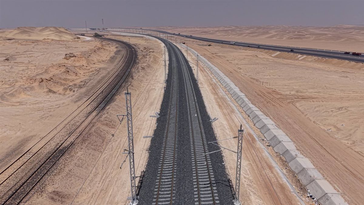 خطوط السكة الحديد