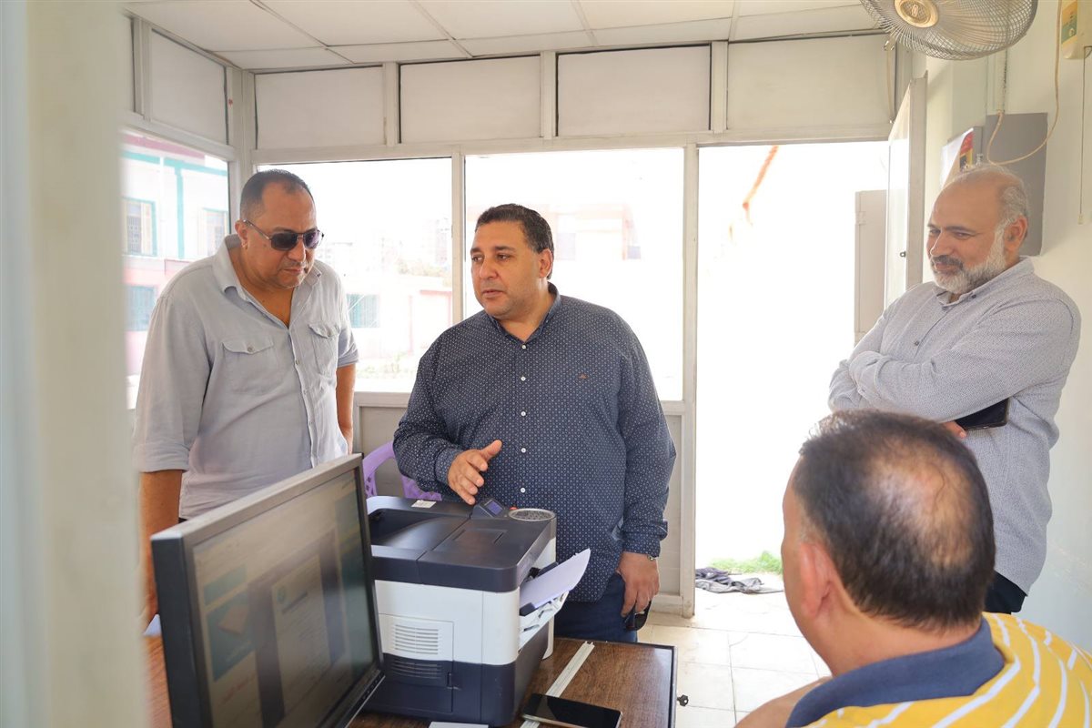 المهندس أحمد عبد المنعم التراس، رئيس مجلس الإدارة&nbsp; خلال جولة اليوم