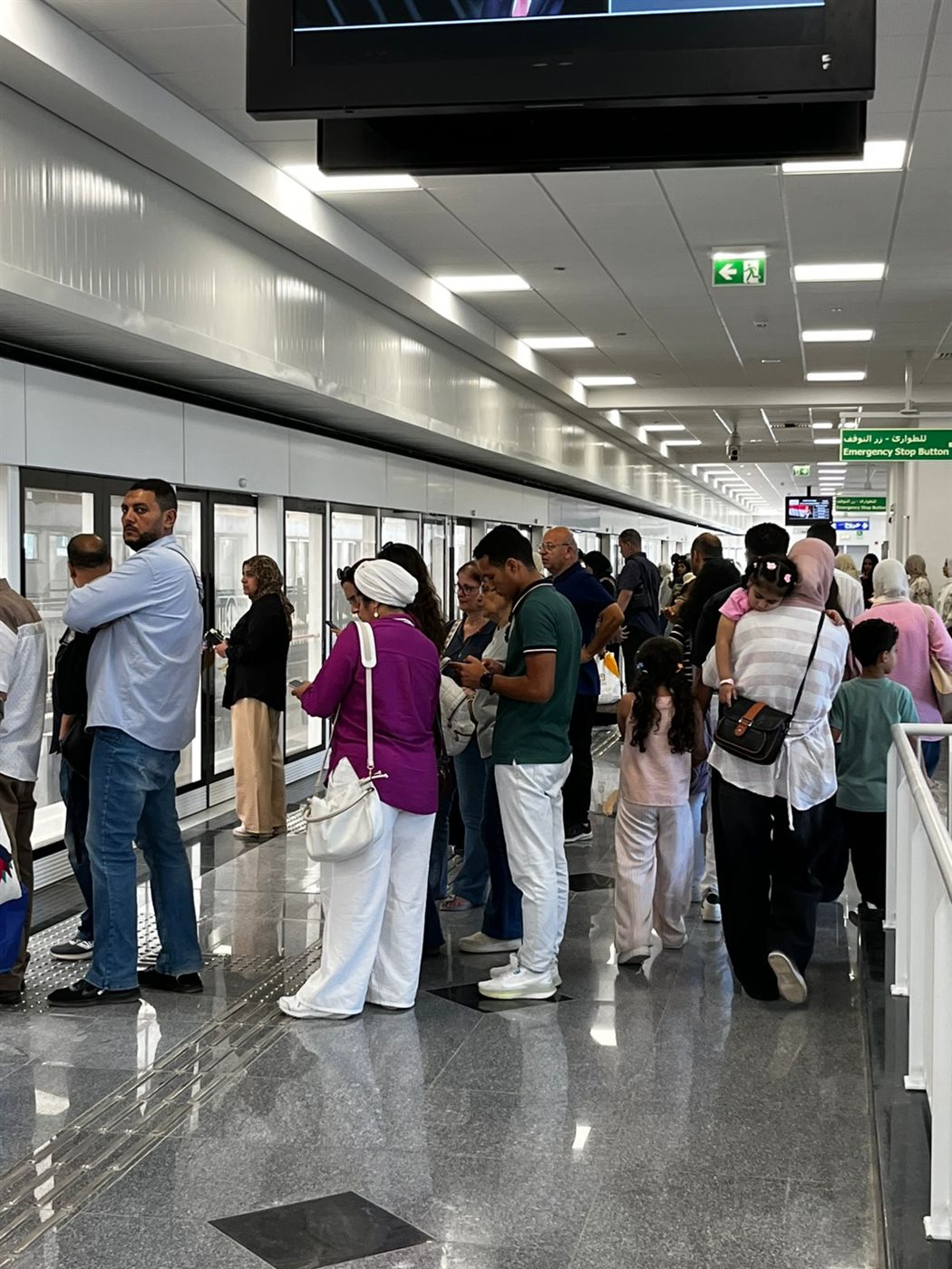 إقبال كثيف على المونوريل رابع أيام العيد لزيارة العاصمة الجديدة