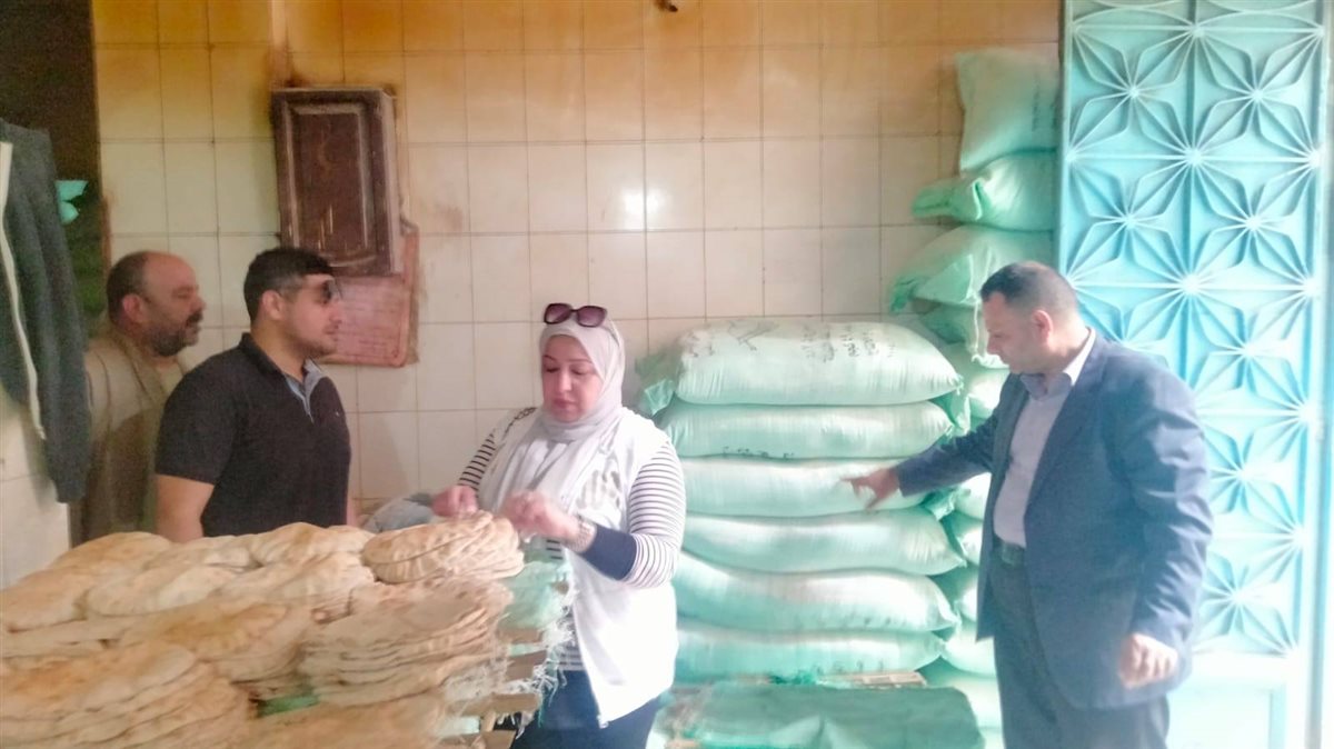المهندس جمال عمار، وكيل وزارة التموين والتجارة الداخلية بالإسكندرية، خلال جولة اليوم&nbsp;