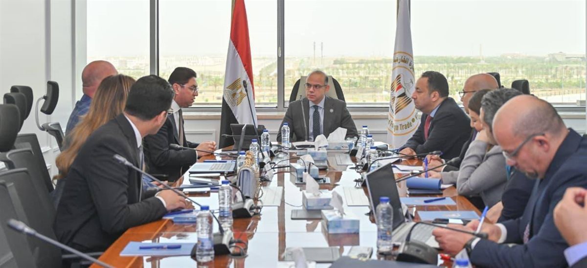 وزير الاستثمار يبحث مع مستثمر أمريكي توطين صناعة الدواء