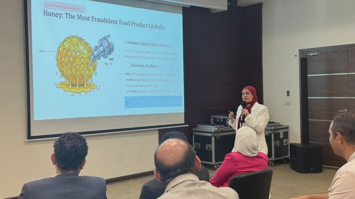 الدكتورة هند عبد اللاه مدير المعمل المركزي لتحليل متبقيات