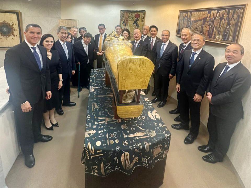 وزير الخارجية يبحث مع كبار المسؤولين اليابانيين