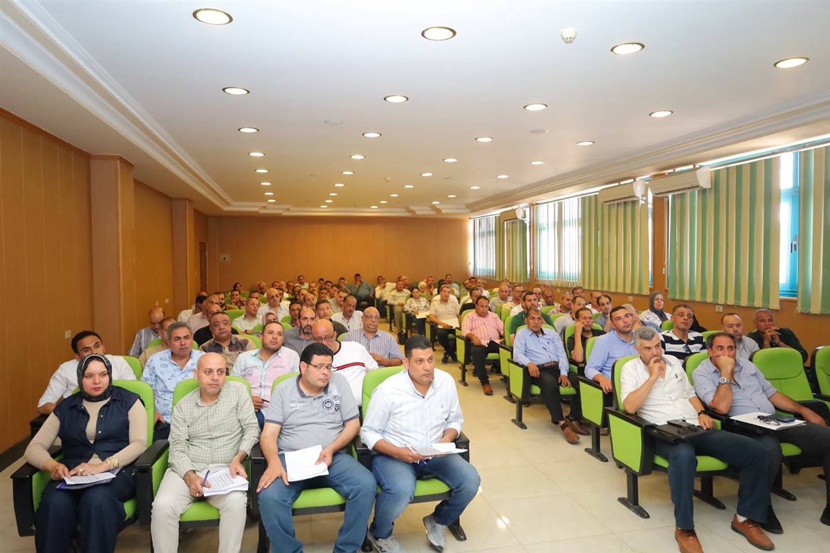 المهندس أحمد عبد المنعم التراس يعقد اجتماعًا موسعًا لمتابعة معدلات التحصيل وتفعيل لجان التحصيل