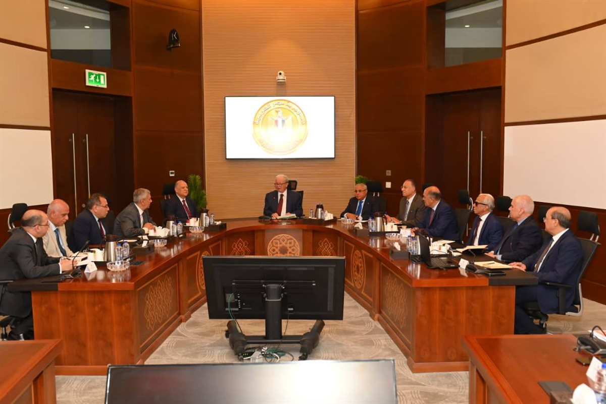 الدكتور حسين عيسى نائب رئيس مجلس الوزراء للشؤون الاقتصادية