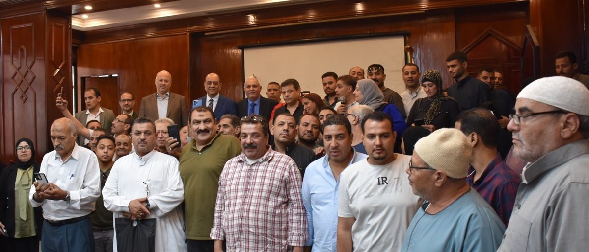 اجتماعًا موسعًا مع شعبة المواد الغذائية برئاسة &nbsp;هشام الدجوي