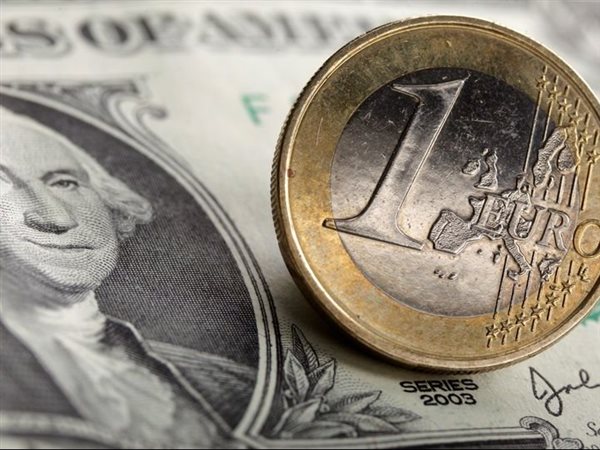 تراجع الدولار وارتفاع اليورو اليوم