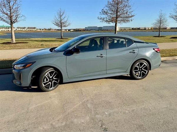 هل نيسان سنترا 2025 سيارة جيدة؟.. 5 إيجابيات وسلبيات