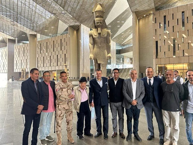 وزير السياحة