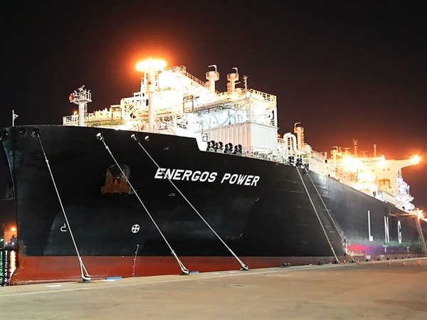 وصول سفينة جديدة لإعادة تغييز الغاز الطبيعي المسال المستورد بميناء الإسكندرية لتأمين الإمدادات لمحطات الكهرباء خلال الصيف