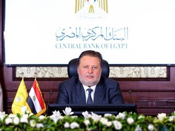 من باريس.. اتحاد المصارف العربية يمنح حسن عبدالله جائزة محافظ العام