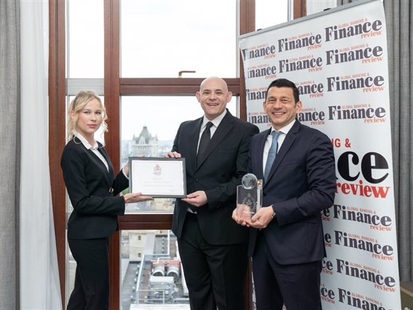 بنك القاهرة يحصد جائزة 