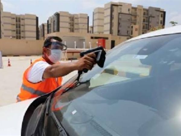 ما هي خطوات استخراج الملصق الالكتروني للسيارة؟