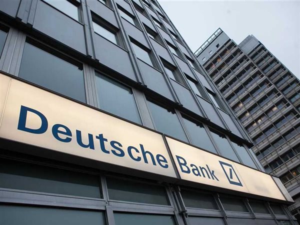 دويتشه بنك: تباطؤ مرتقب في الاقتصاد الأمريكي ومؤشرات على تراجع تفوق الدولار عالميا