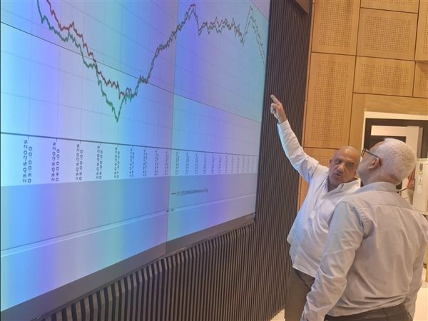 وزير الكهرباء يتابع معدلات الزيادة في الطلب على الطاقة وارتفاع الأحمال واستهلاك الكهرباء