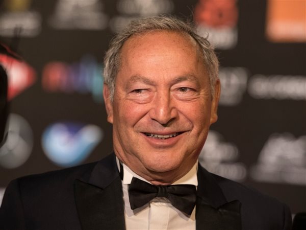 الملياردير سميح ساويرس يصدم الجميع.. ثروته لن تذهب لأبنائه!