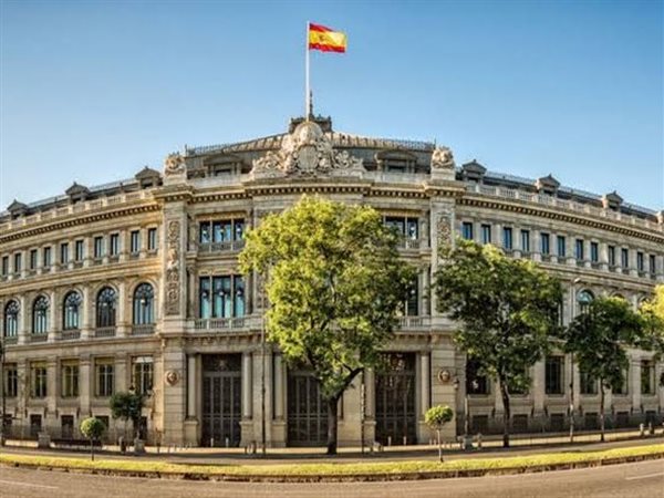 البنك المركزي الأسباني يتوقع نمو الاقتصاد بمعدل ثابت في الربع الثاني