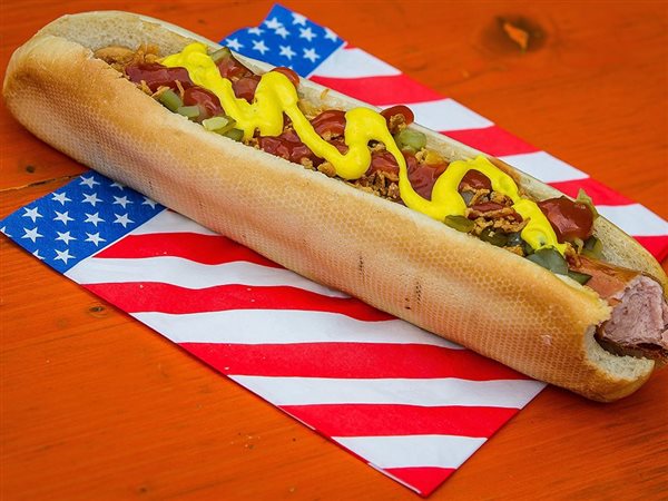 الحكومة توضح حقيقة تصريح رئيس الوزراء بإلغاء شهادات الحلال للمنتجات الأمريكية