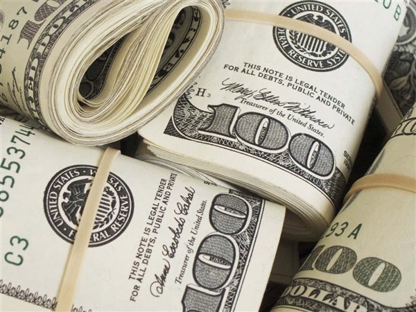 استقرار أسعار الدولار في بداية تعاملات اليوم بالبنوك