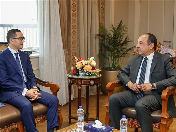 مصانع جديدة.. ︎اهتمام دولي متزايد بالاستثمار في قطاع الغزل والنسيج المصري