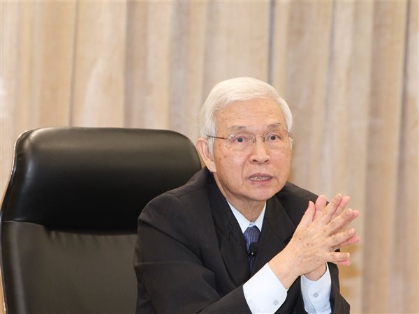 محافظ البنك المركزي التايواني يحتل مرتبة متدنية في تصنيفات الرواتب العالمية