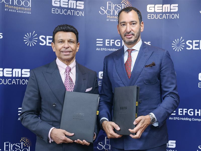إطلاق مدارس جيمس